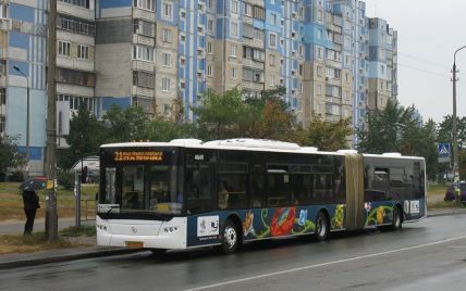 Троєщині метро вже не обіцяють, зате пустять додаткові автобуси та будують велодоріжку