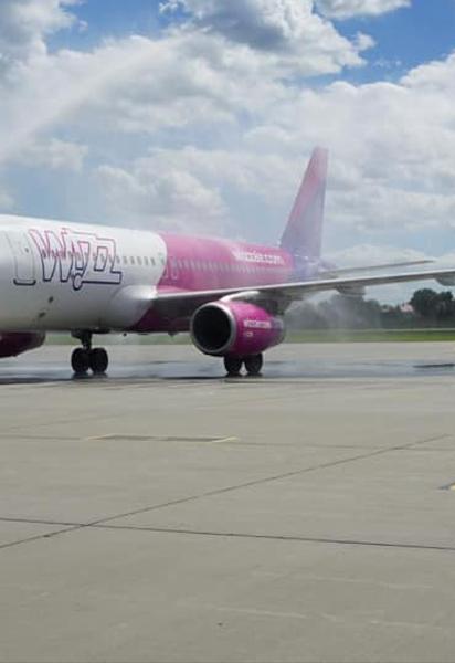 Лоукостер Wizz Air анонсував 17 нових авіарейсів з України до Італії - квитки від 600 гривень