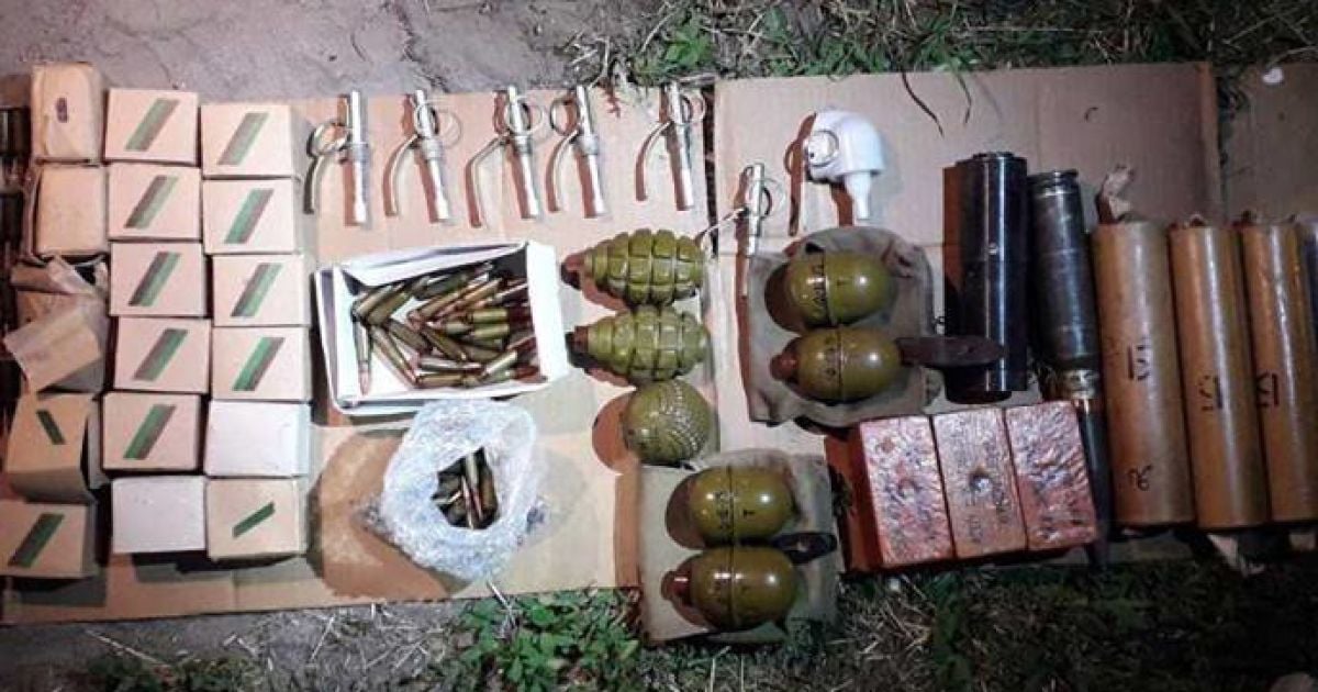У Дніпрі виявили набиту зброєю автівку