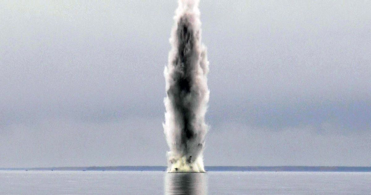 "Эхо войны": в Киевском водохранилище прозвучали два мощных взрыва