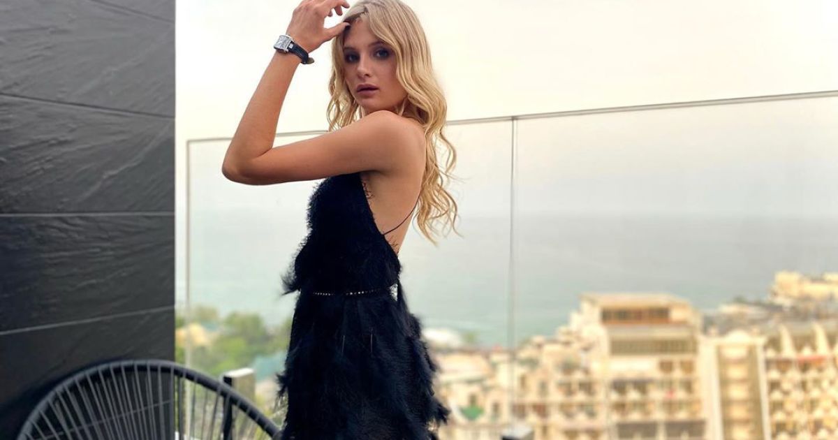 Звездная украинская теннисистка снялась обнаженной и "влипла" в расистский скандал