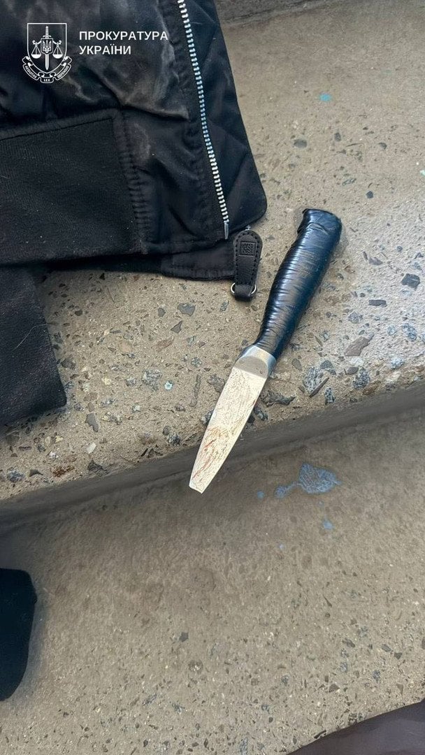 Фото з місця злочину в Тернополі, де школярка поранила ножем однокласницю / © Офіс Генерального прокурора