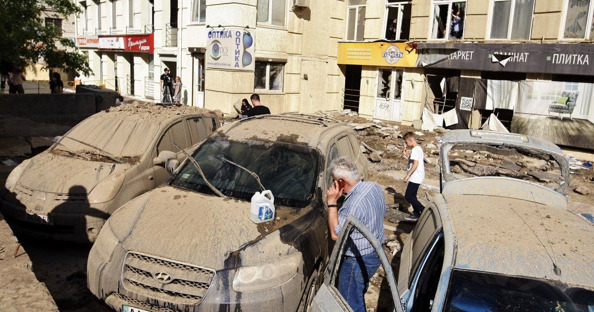 Кто ответственный за прорыв водопровода и с кого требовать возмещения. Советы юриста
