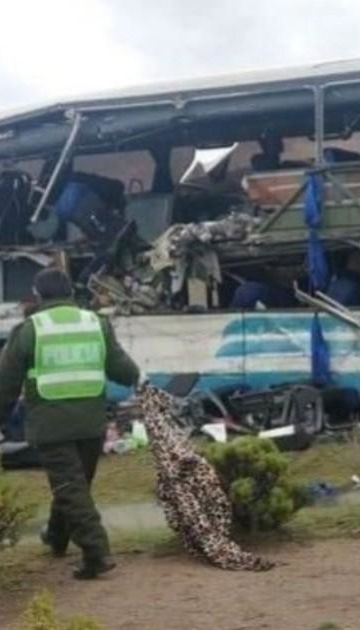 У Болівії перекинувся автобус з футболістами, загинули 13 людей