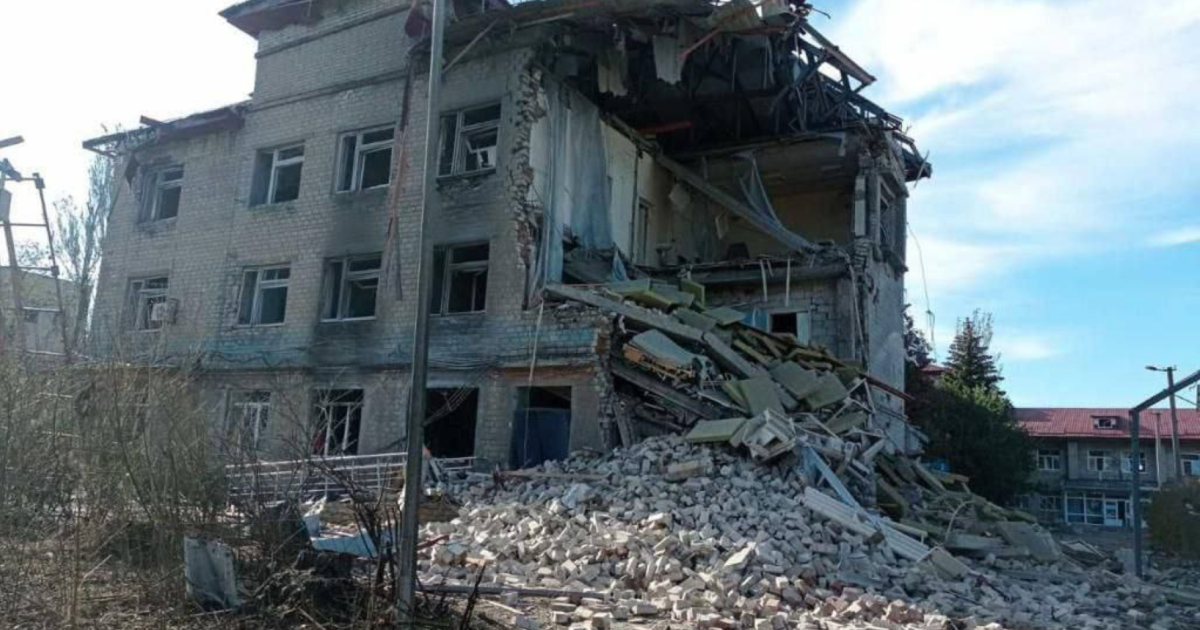 Разрушена Авдеевская городская больница/Фото из местных пабликов