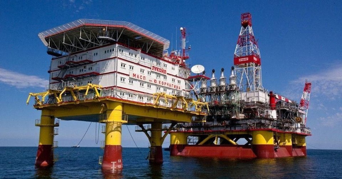 Дрони СБУ втретє за тиждень атакували нафтовидобувні платформи РФ у Каспійському морі — джерела