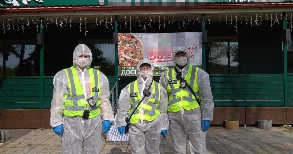 У Києві поліція викрила два ресторани, які продовжували працювати під час карантину