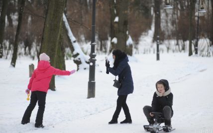 Маму запорізького школяра обурив урок фізкультури на вулиці під час морозу: думки батьків розділилися
