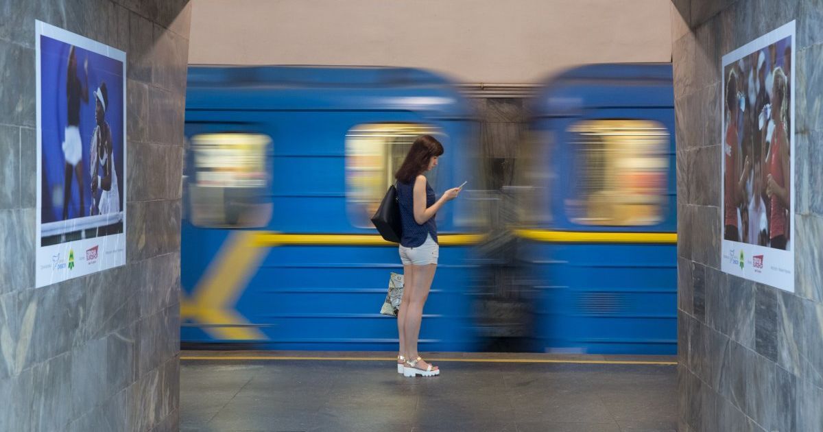 Киевское метро возобновило работу после технического сбоя