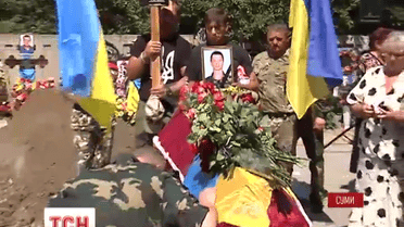 Сумы попрощались с погибшим еще в прошлом году Сергеем Пархоменко