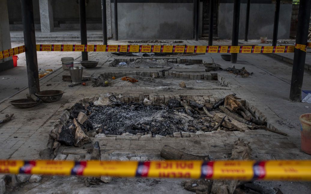 Место похоронного костра, где сожгли тело 9-летней девочки / © Associated Press