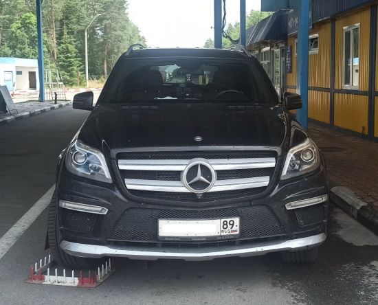 Спрацювала база Інтерпола: на Житомирщині затримали росіянина на викраденому позашляховику