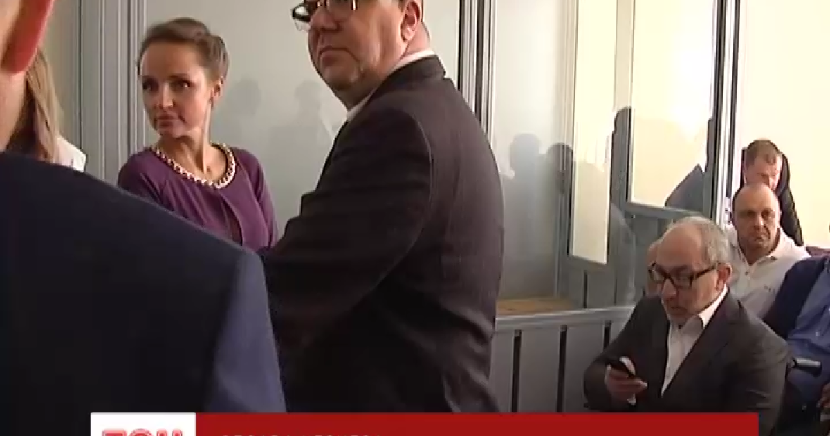Адвокаты Кернеса подают одни и те же ходатайства