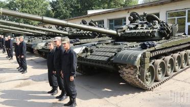 Полторак посетил Львовский бронетанковый завод / © УНИАН