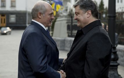 Порошенко і Лукашенко поговорять про економіку і мирні переговори