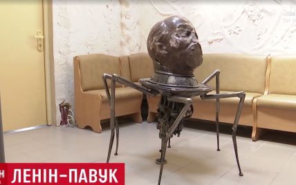 Голова Ленина с Бессарабки стала гигантским пауком