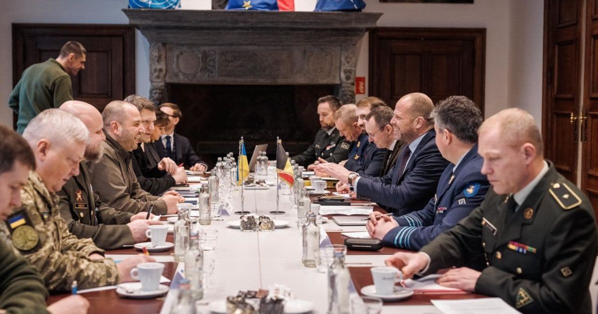 Зустріч міністрів оборони України та Бельгії Рустема Умєрова і Тео Франкена