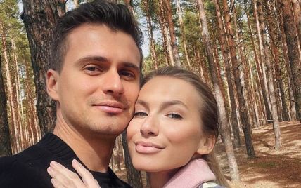 Олександр Скічко ніжно привітав дружину з днем народження та показав її у мінішортах