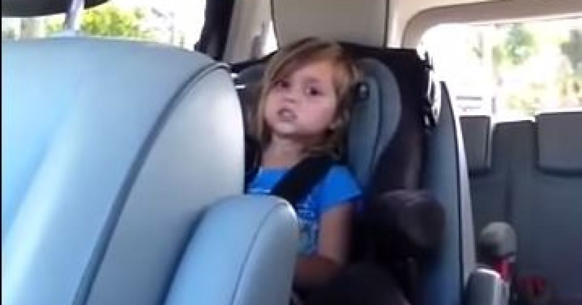 Девочка слезами отреагировала на новость