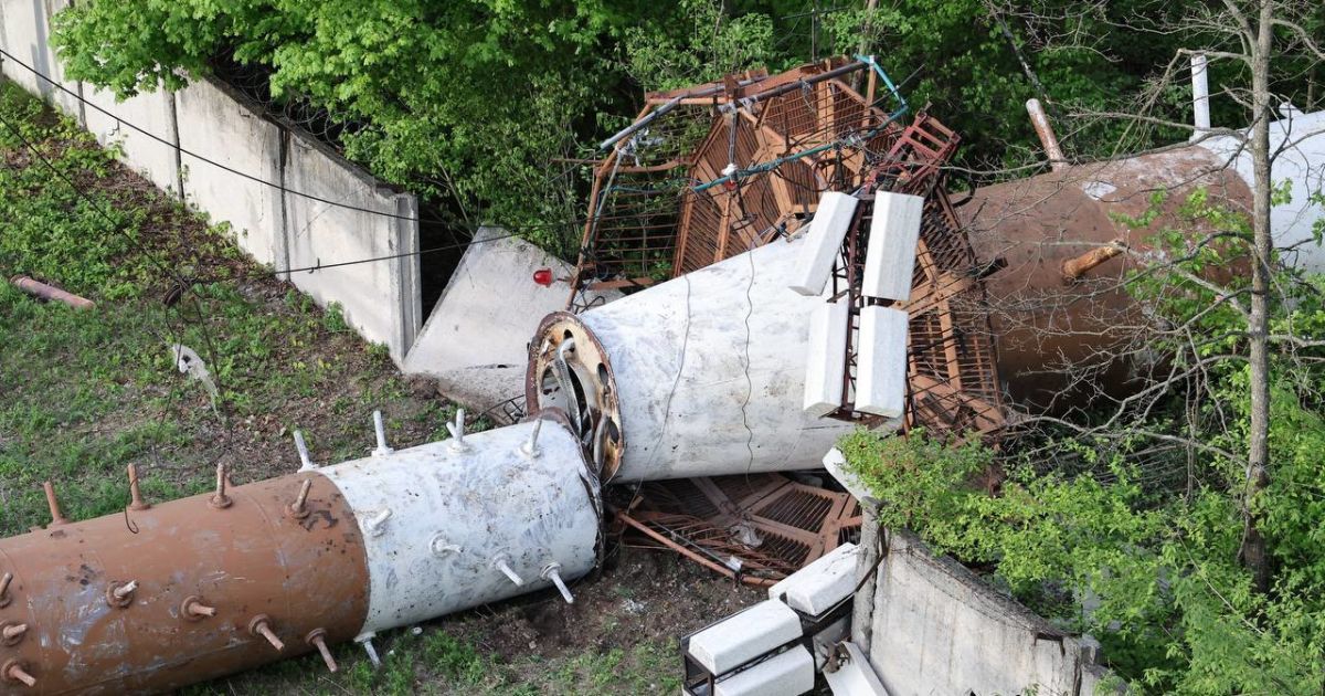 Наслідки ракетного удару по телевежі в Харкові 22 квітня