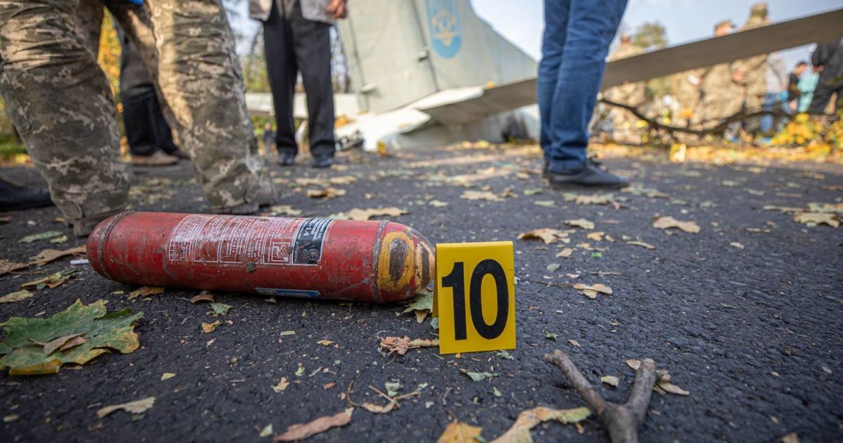 Під Чугуєвом відновлено рух смугою, де були уламки літака Ан-26