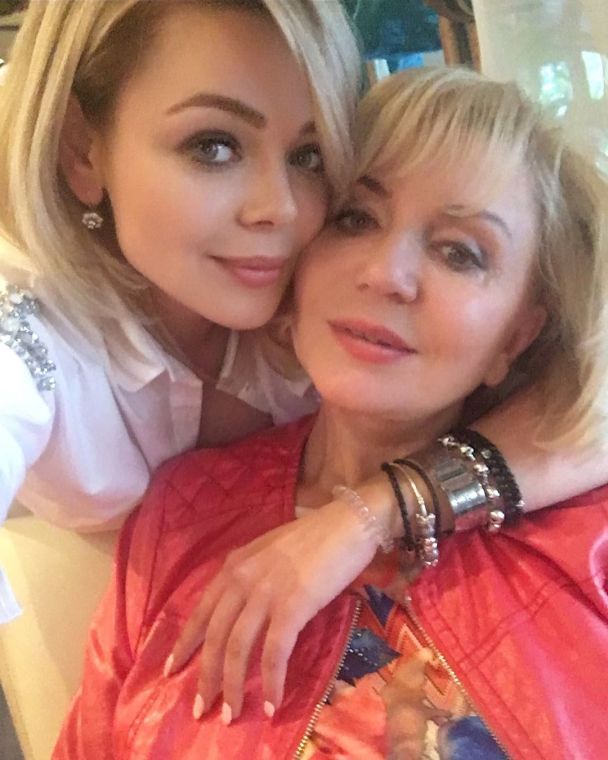 Алина Гросу с мамой / © instagram.com/alina_grosu