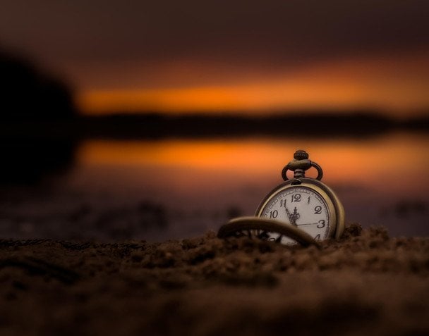 Ученые объяснили, почему с возрастом время летит быстрее