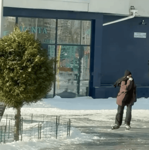 На Зарічній катаються на ковзанах / Фото: соціальні мережі