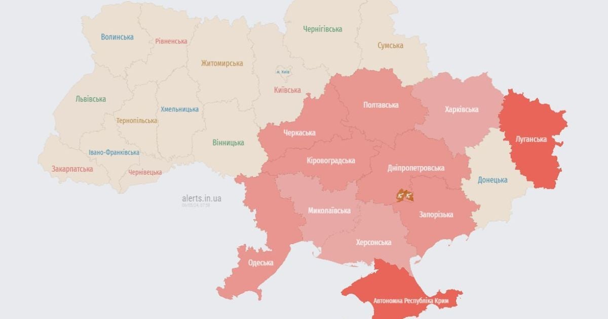 Частину України охопила повітряна тривога