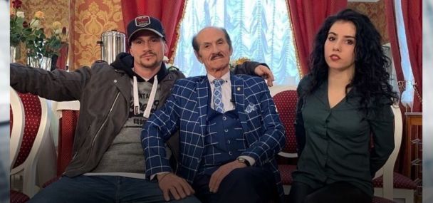 Григорій Чапкіс з дітьми / © "Світське життя"