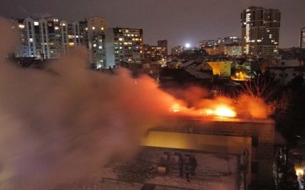 Без пожежної сингализації і вогнегасників: в Одесі власнику незаконого готелю, де сталася смертельна пожежа, вручили підозру