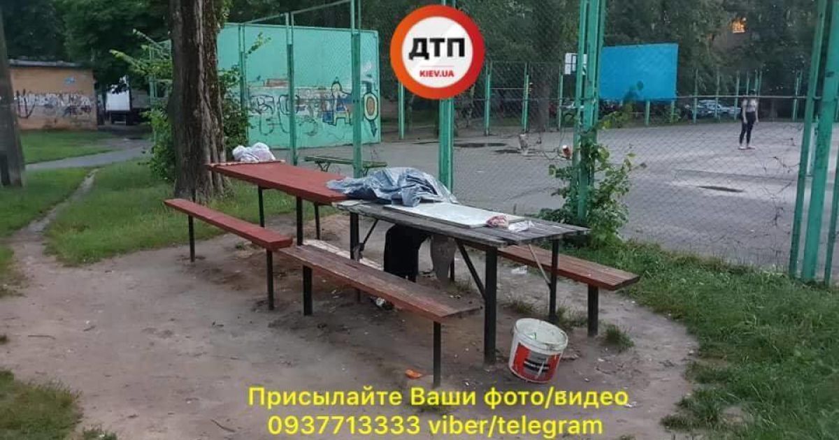 Смерть на лавочці у Києві_1 / © dtp.kiev.ua