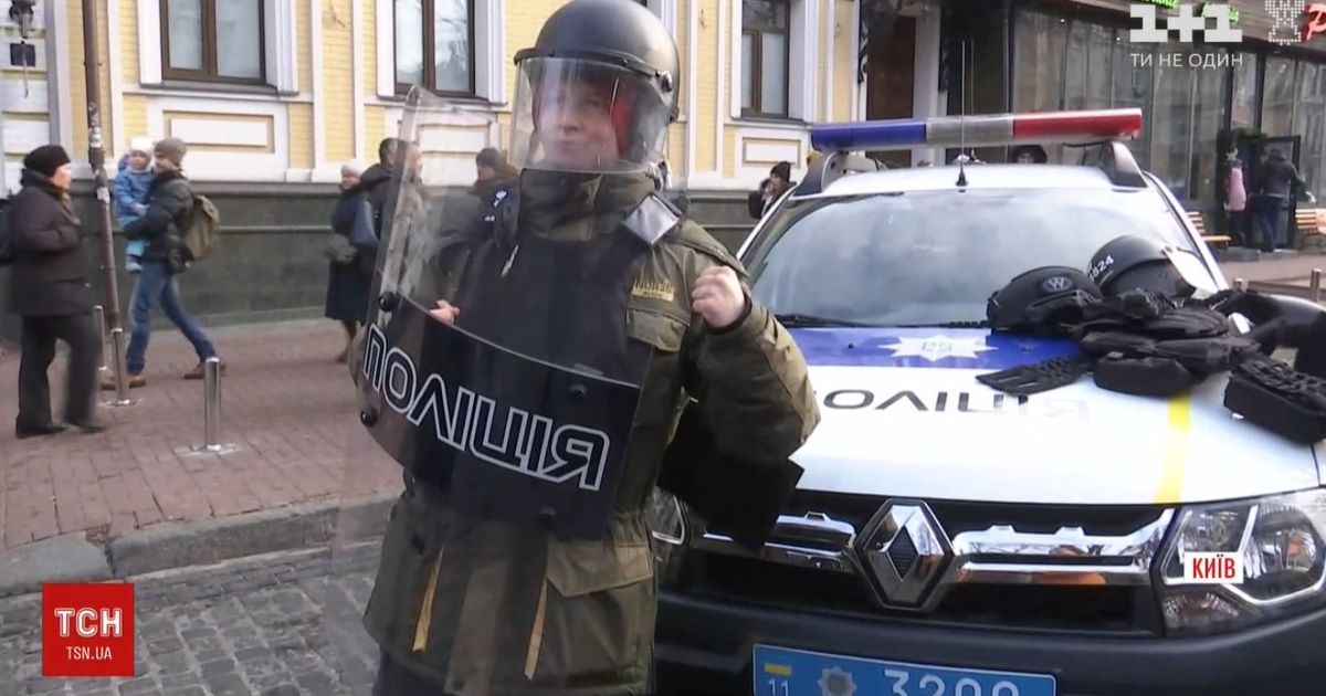 Примерить бронежилет и прогуляться в алкоочках. Полицейские в 37 городах устроили познавательные акции