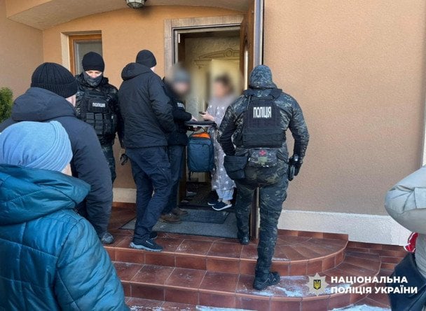 Елітні тачки та квартири за гроші для деокупованої Київщини: шахраї привласнили 27 млн грн (фото)