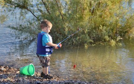 В Україні заборонили вилов риби на час нересту: патрулі цілодобово ловлять браконьєрів