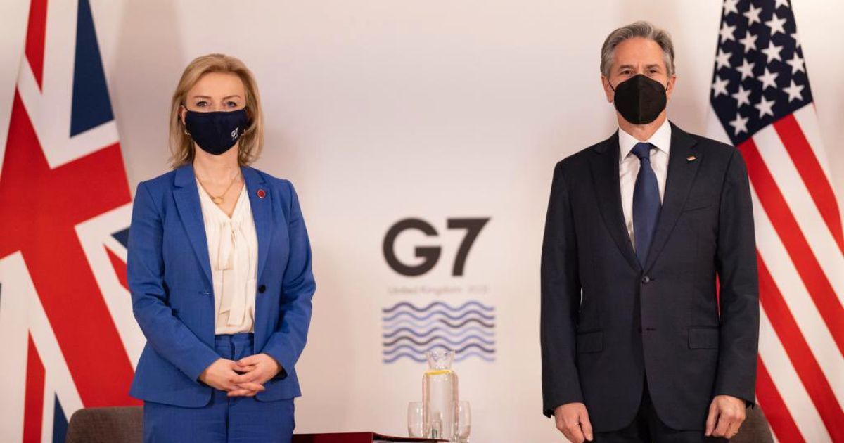 @trussliz