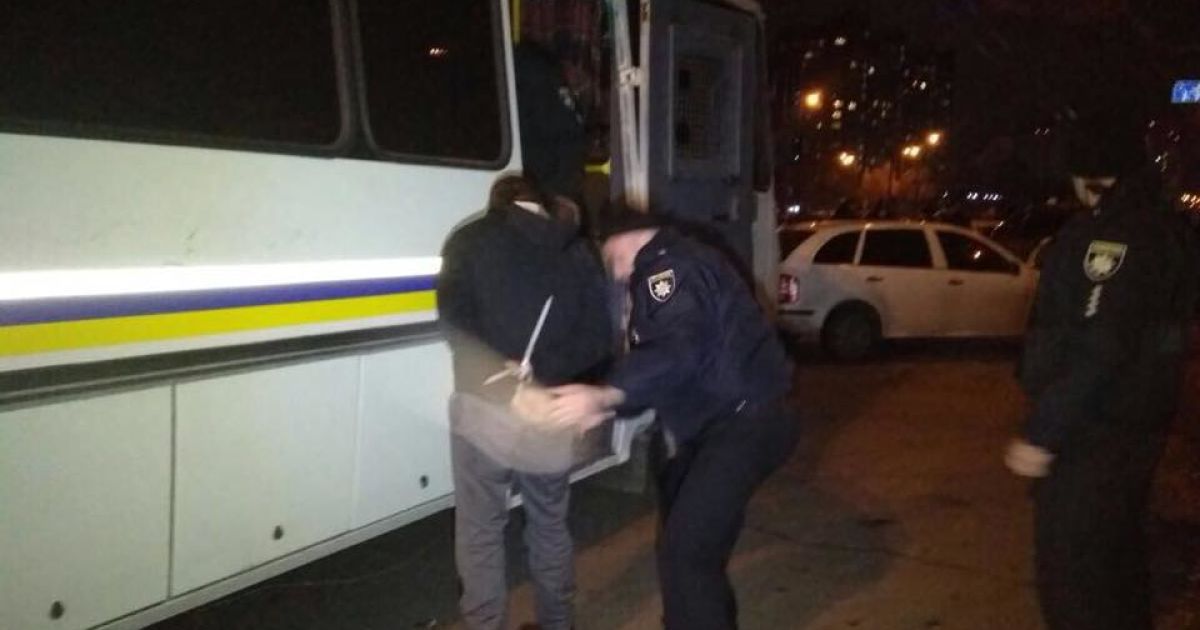 Бійка футбольних фанатів у Києві_8 / © Facebook/Оксана Блищик
