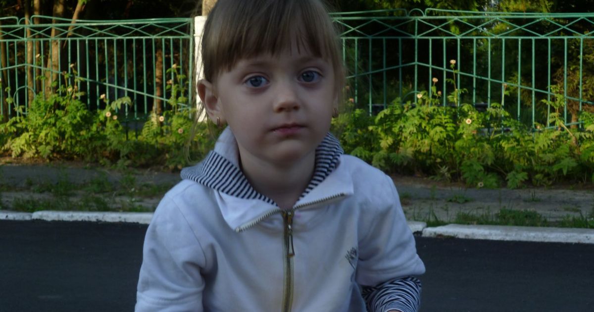 Допоможіть почути світ Ганні