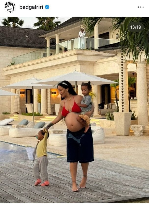 Ріанна з дітьми / © Інстаграм Ріанни