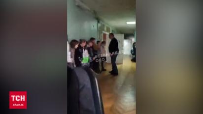 У Києві вчитель обзивав і погрожував п'ятикласникам
