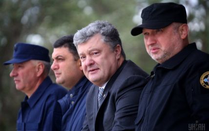 Нам не нужна третья революция: Турчинов возглавил штаб партии "ЕС"