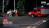 Новини України: у Дніпрі у тяжкому стані перебуває водій легковика, який врізався у стовп