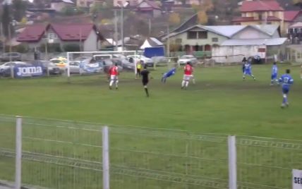 Гол века: в Румынии футболист отправил мяч в ворота "ударом скорпиона" (видео)