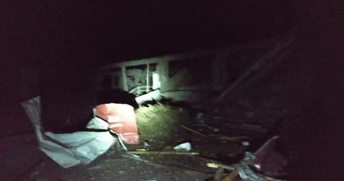 Оккупанты с воздуха атаковали Житомирскую область: есть разрушения и жертвы — фото
