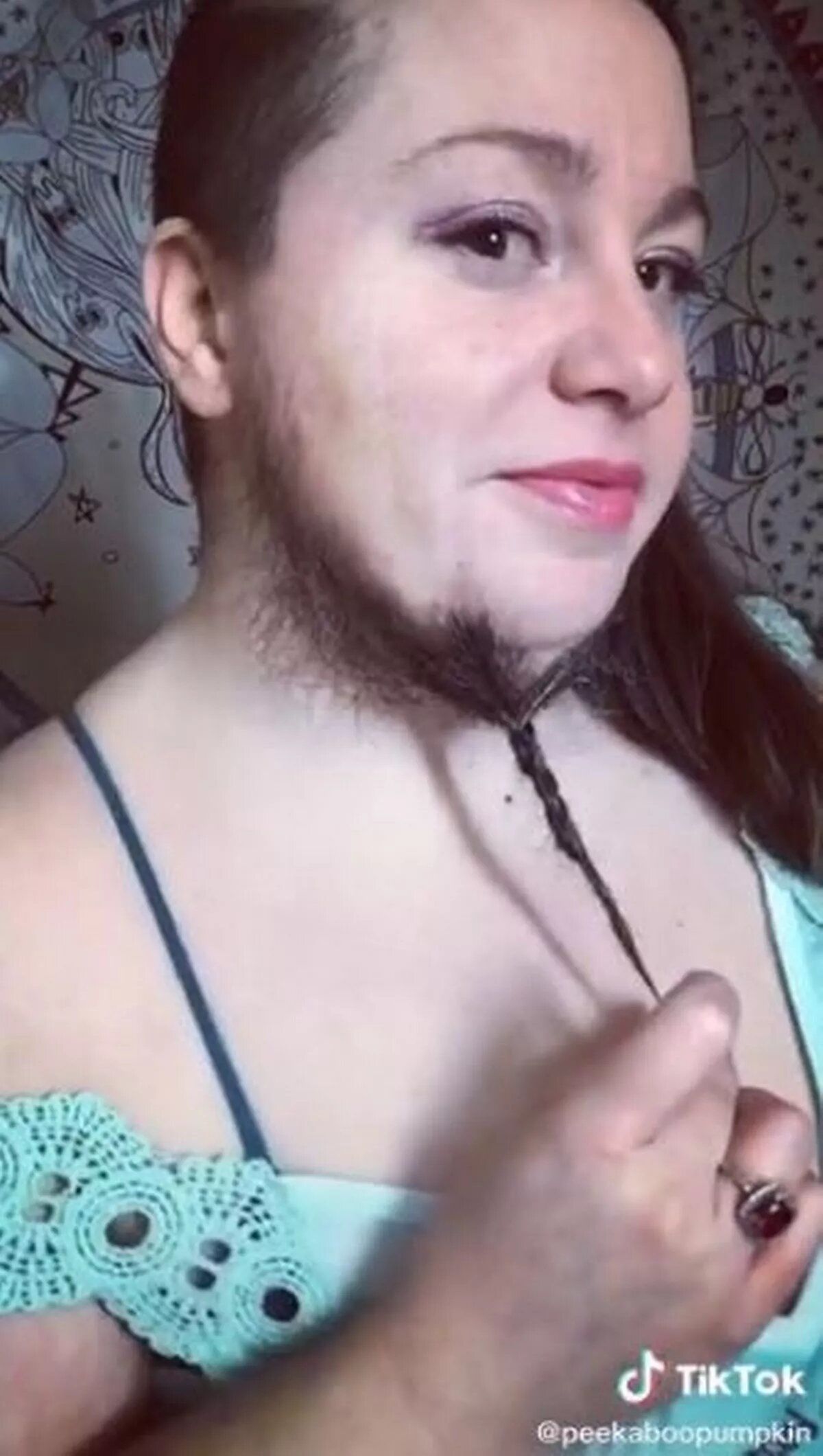 Жінка з бородою / © скриншот з відео