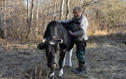 Об'їздив пів світу, має вищу освіту: у Тернопільській області чоловік вже 30 років живе самітником у лісі