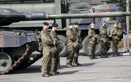 В Бундестаге призывают Шольца "подтолкнуть" союзников к поставкам ВСУ танков