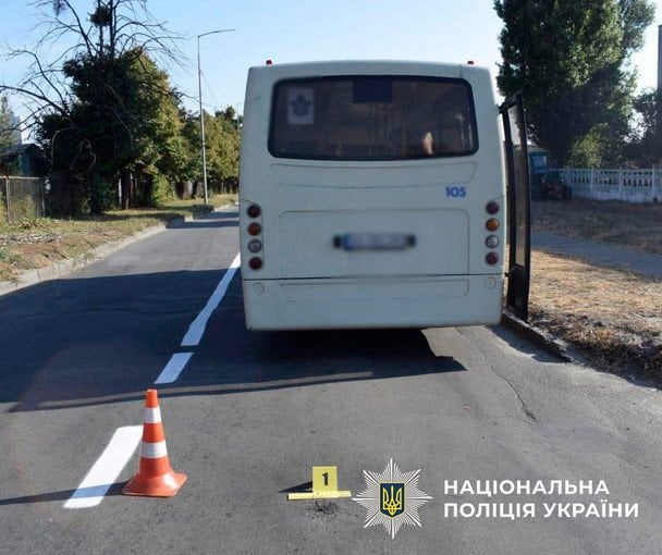 В Киеве водитель бросил боевую гранату в маршрутку оппонента / © Полиция Киева