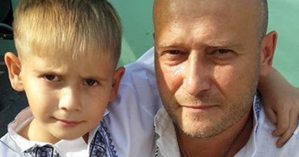 Ярош публично поздравил маленького сына с днем рождения