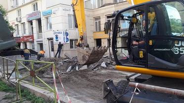 ремонт після вибуху труби у Києві / © Киевэнерго